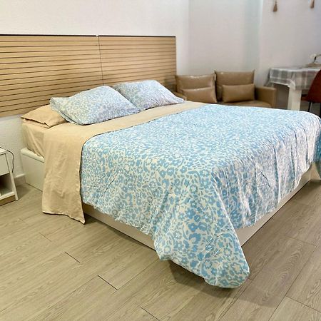 Studio Apartment Santana Habaneras - 18 At Beach With Garage, Pool And Lift Torrevieja Kültér fotó